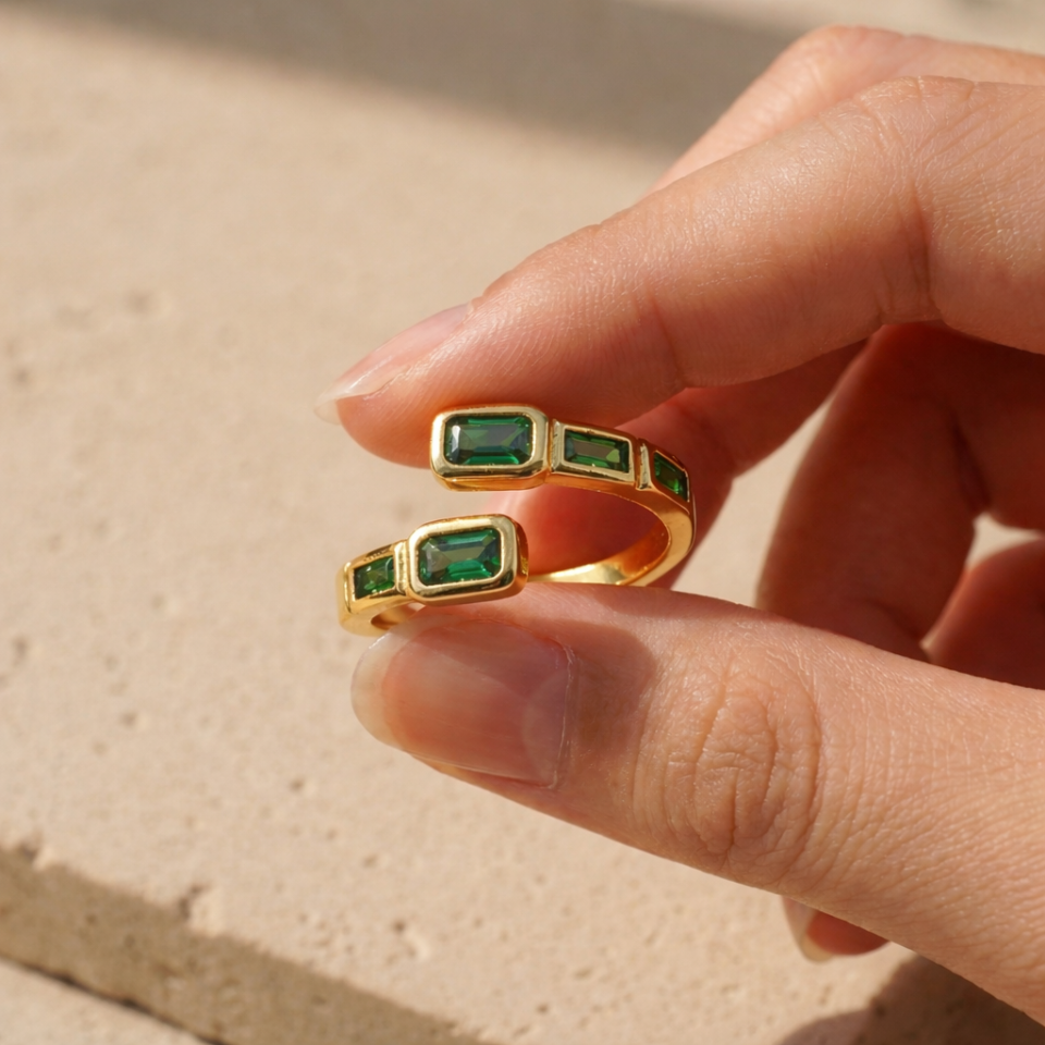 Green onyx baguette gold open ring